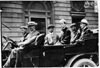 Thomas Flyer car with press representatives in 1909 Glidden Tour automobile parade, Detroit, Mich.