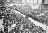Crowd lining street for start of 1909 Glidden Tour, Detroit, Mich.