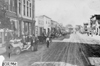 Townspeople waiting for Glidden Tour in Grand Island, Neb., at the 1909 Glidden Tour
